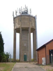 Water_Tower,_Flore_Hill_-_geograph.org.uk_-_199756