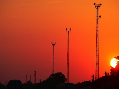 cell tower lease extension